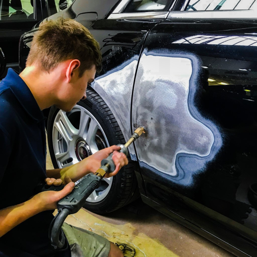 5 Best Accident Repair Centres in Liverpool - Explore repairs for damaged vehicle bodywork
