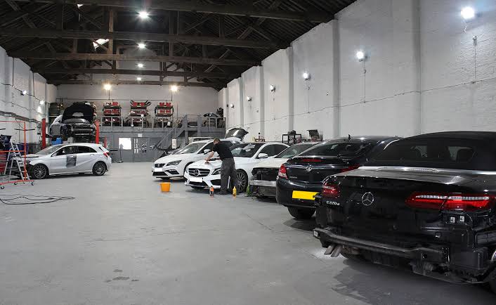 5 Best Car Bodyshops in Liverpool - Explore repairs for damaged vehicle bodywork